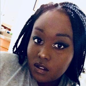 Meet your Posher, Sharlene